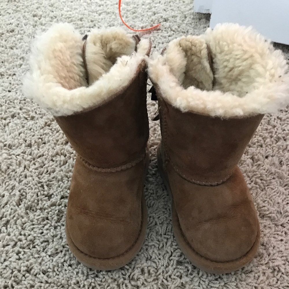 Ugg Bailey Bow